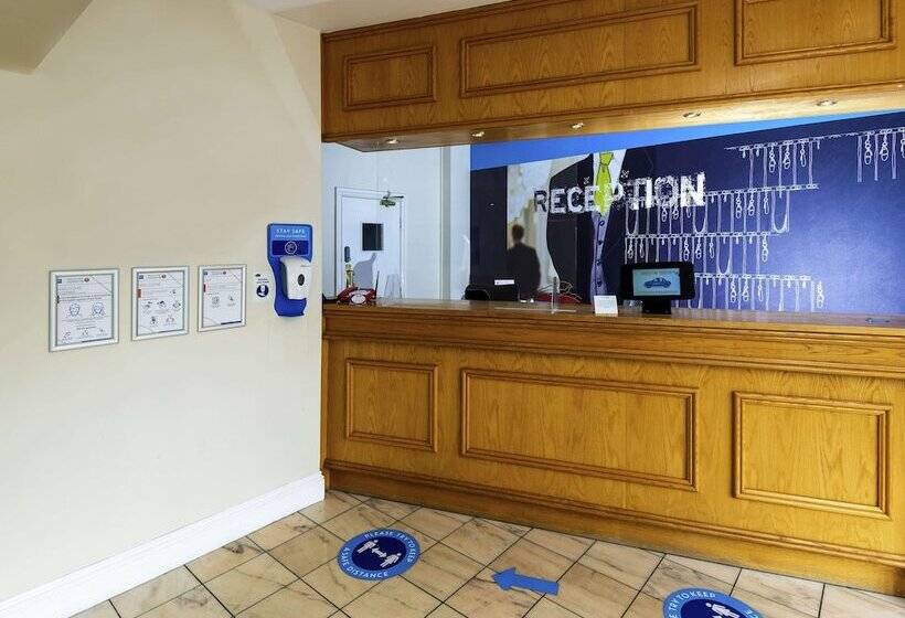 فندق Ibis Budget Bromsgrove