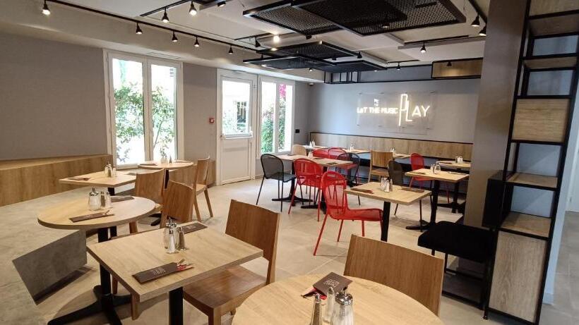 בית מלון כפרי Ibis Roquebrune Cap Martin Menton