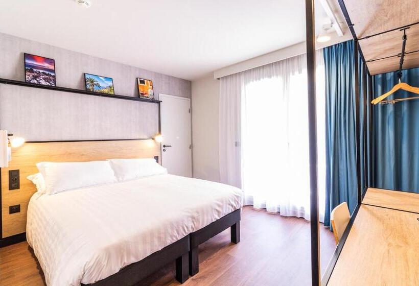 בית מלון כפרי Ibis Roquebrune Cap Martin Menton