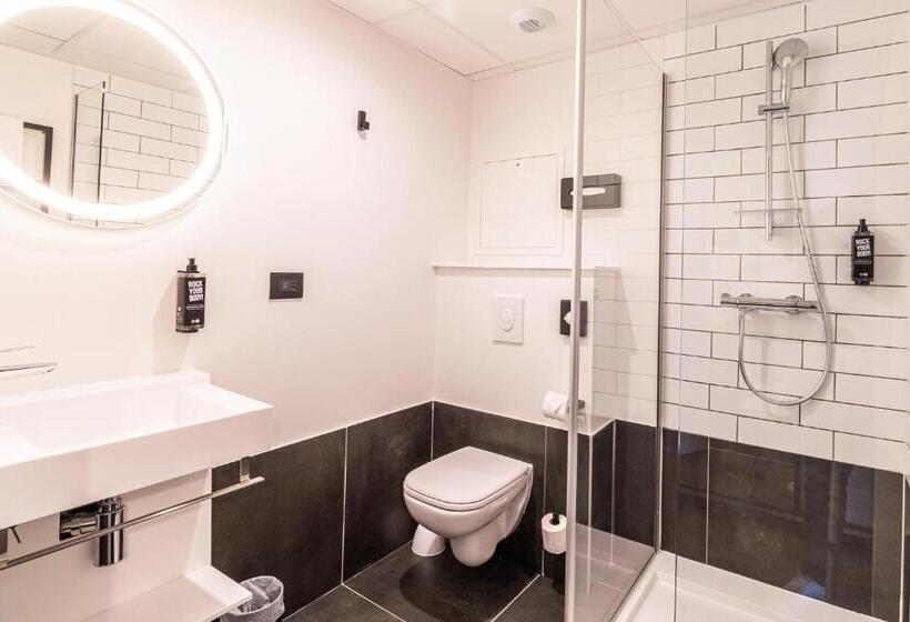 בית מלון כפרי Ibis Roquebrune Cap Martin Menton