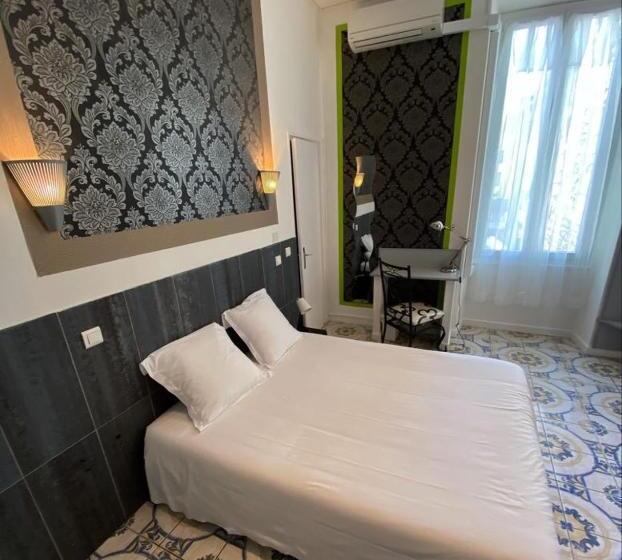 ホテル Interlaken