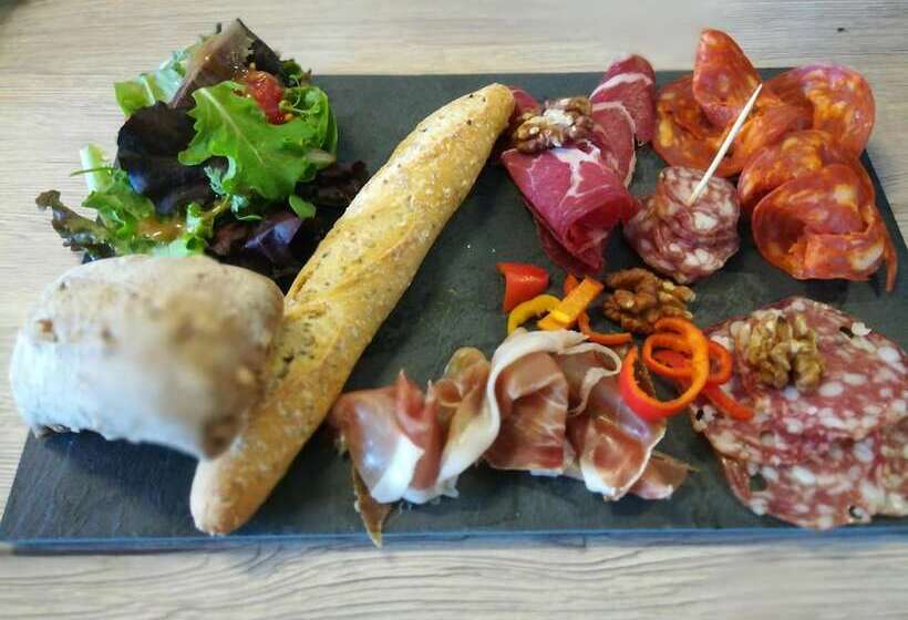 Отель L Hôtel Du Lac