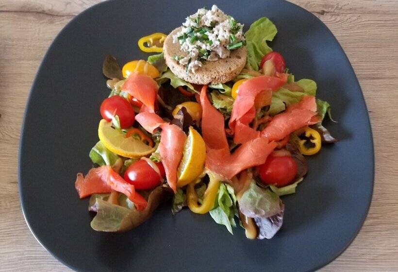 Отель L Hôtel Du Lac