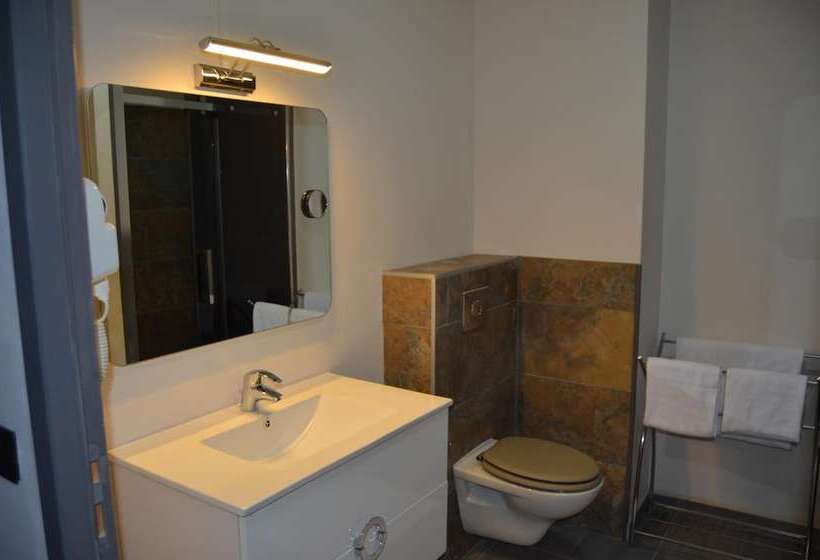 Отель L Hôtel Du Lac