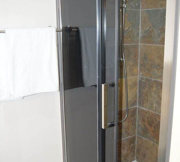 Отель L Hôtel Du Lac