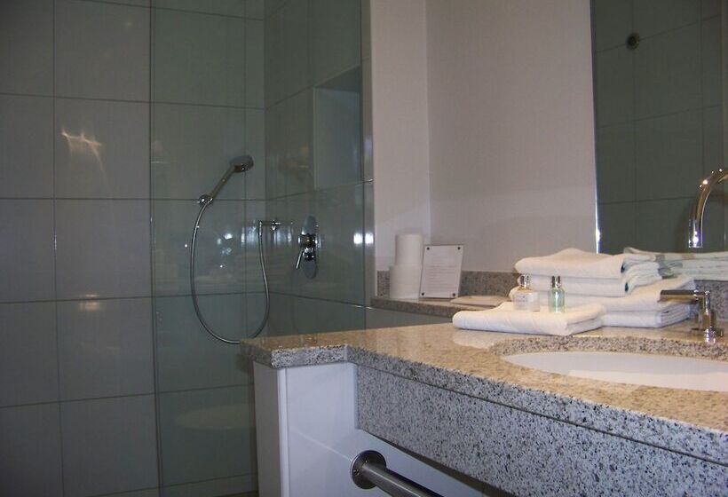 ホテル Landgut Schill