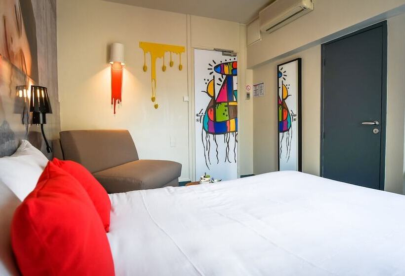 Отель Le Bord O Vieux Port