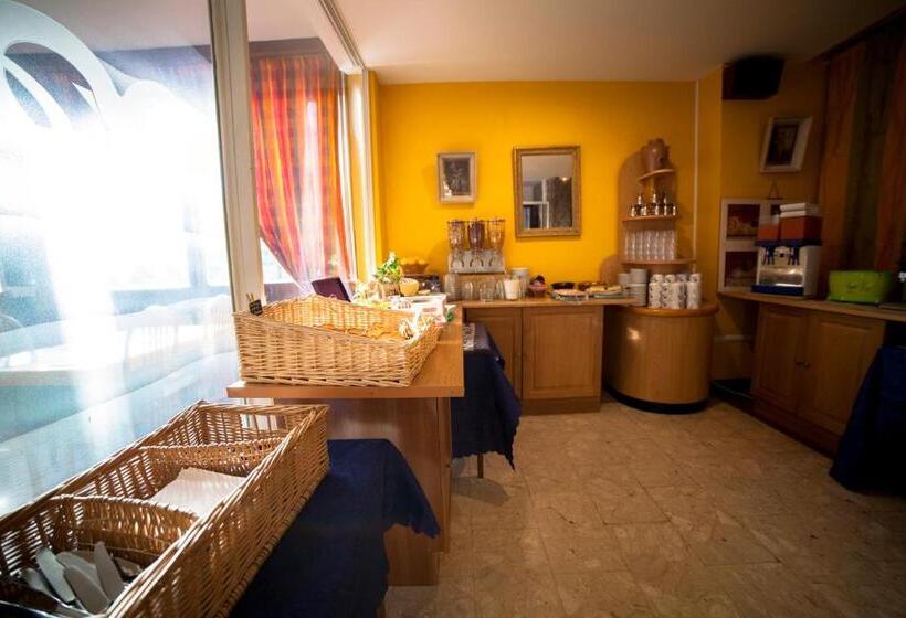 ホテル Le Grand Hôtel De Besse