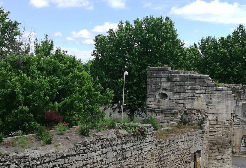 בית מלון כפרי Le Régence