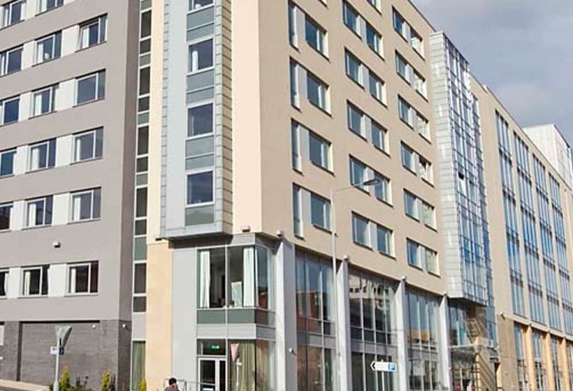 酒店 Leonardo Bradford