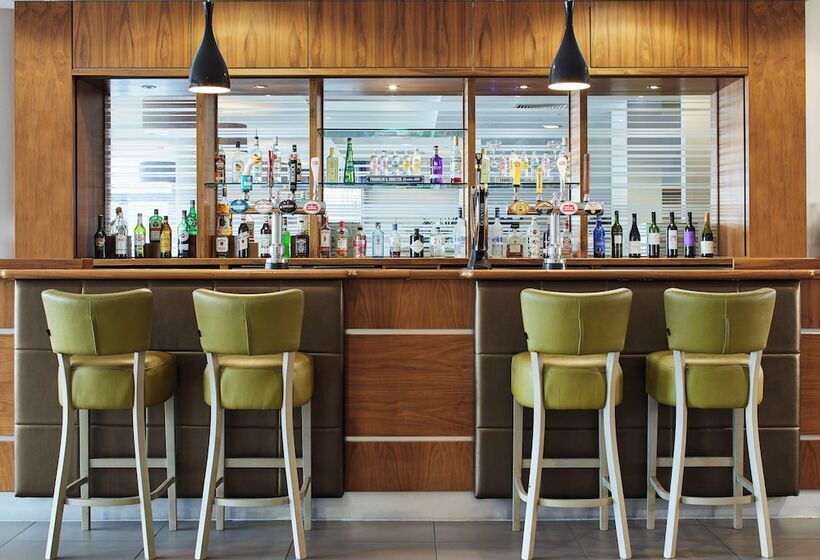 酒店 Leonardo Bradford