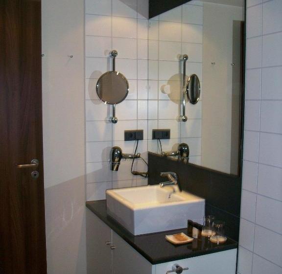 فندق Liv In Residence Frankfurtseilerstraße