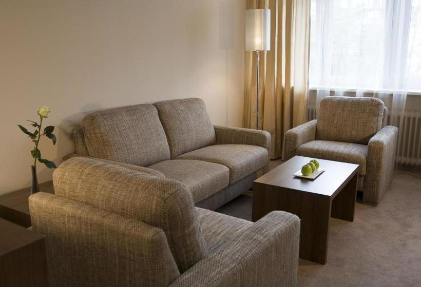 فندق Liv In Residence Frankfurtseilerstraße