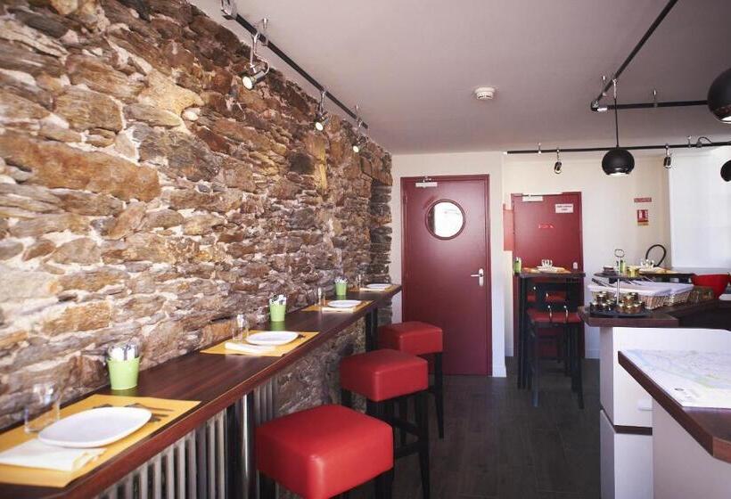 Logis Hotel Chateaubriand