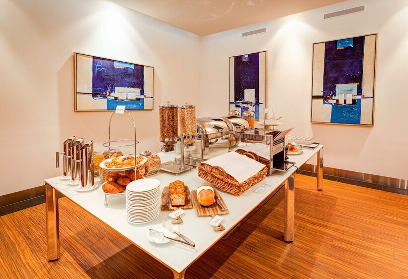 酒店 Mantra Charles