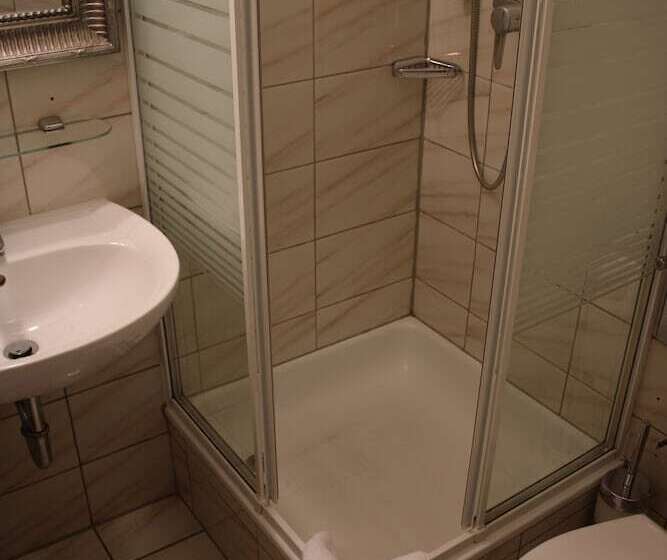 호텔 Mintarder Wasserbahnhof