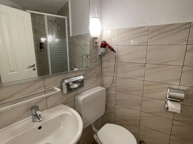 호텔 Mintarder Wasserbahnhof