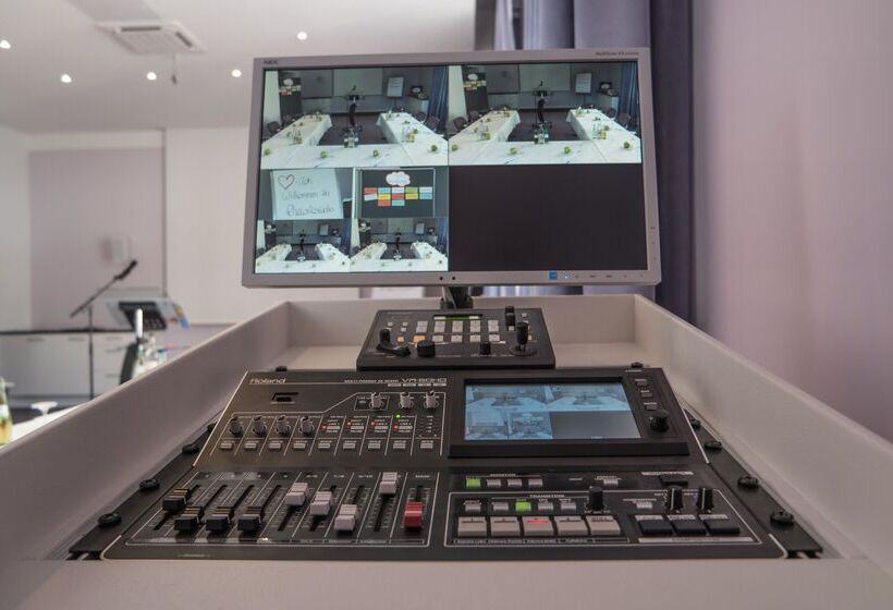 فندق Moselschlösschen Spa & Resort