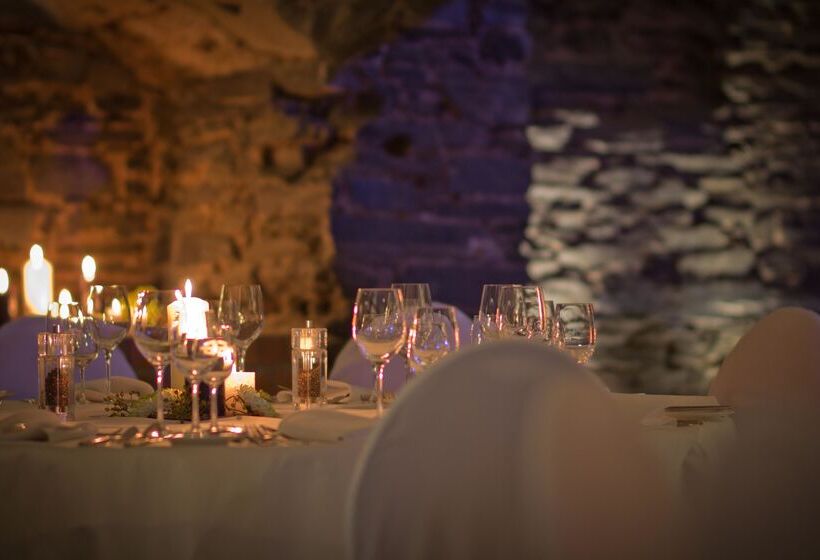 فندق Moselschlösschen Spa & Resort