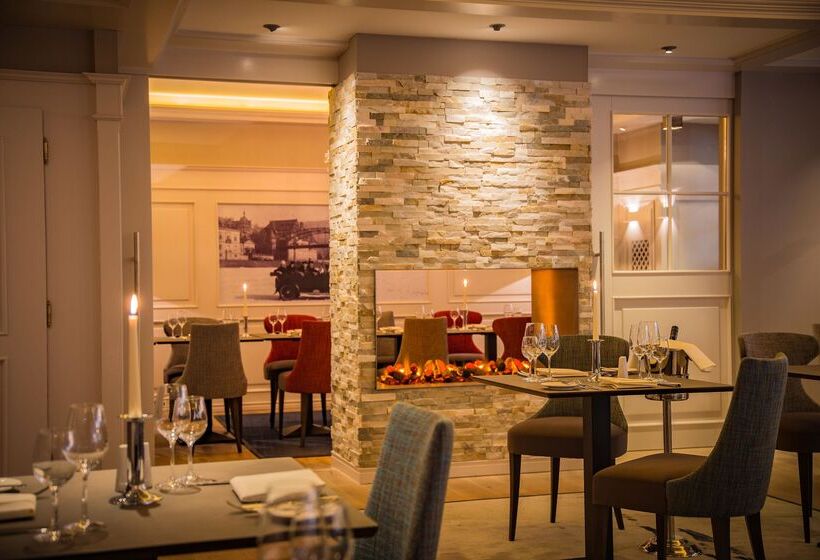 فندق Moselschlösschen Spa & Resort