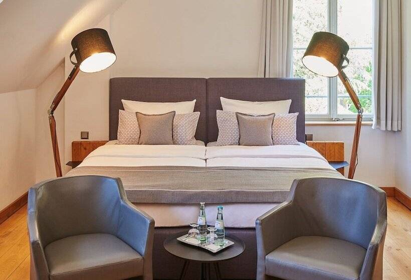 هتل Mutterhaus Düsseldorf