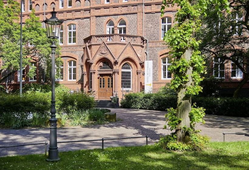 هتل Mutterhaus Düsseldorf