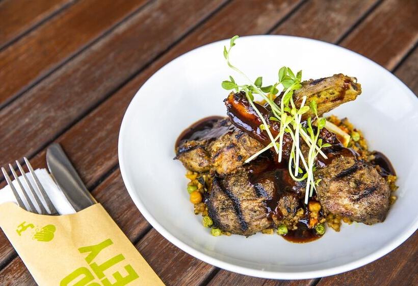 Narrabeen Sands Hotel By Nightcap Plus