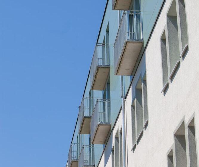 Novina Hotel Tillypark