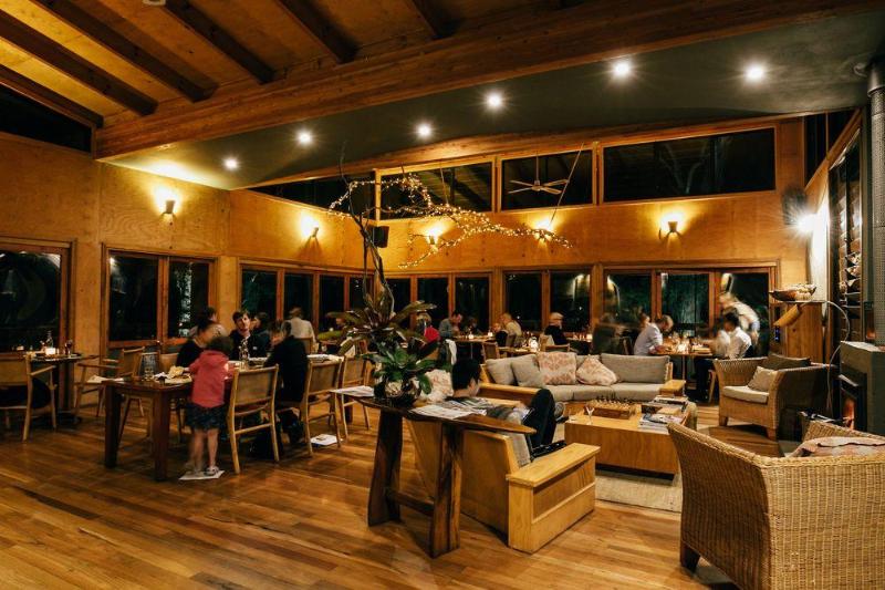 בית מלון כפרי Paperbark Camp