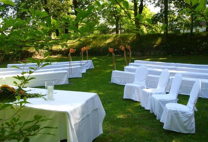 Parkhotel Schillerhain