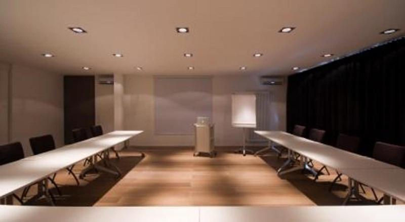 Pearl Design Hotel   Frankfurt City