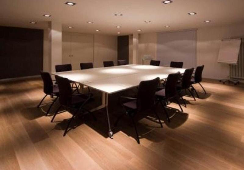 Pearl Design Hotel   Frankfurt City