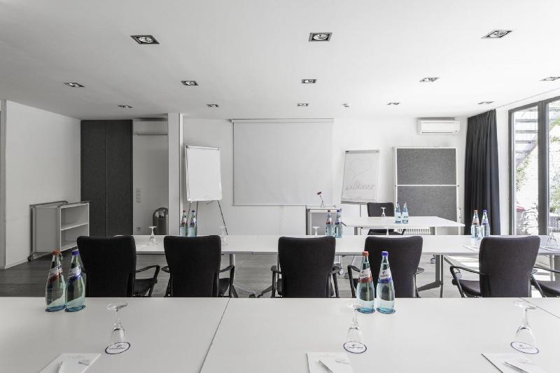 Pearl Design Hotel   Frankfurt City