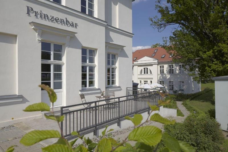 בית מלון כפרי Prinzenpalais Bad Doberan