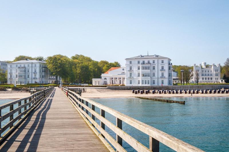 בית מלון כפרי Prinzenpalais Bad Doberan