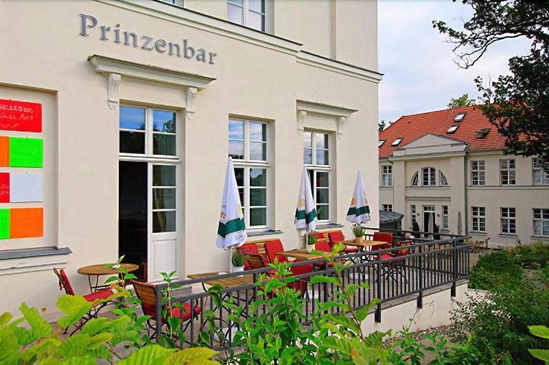 בית מלון כפרי Prinzenpalais Bad Doberan