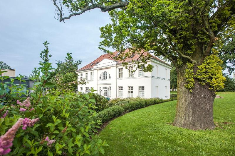 בית מלון כפרי Prinzenpalais Bad Doberan