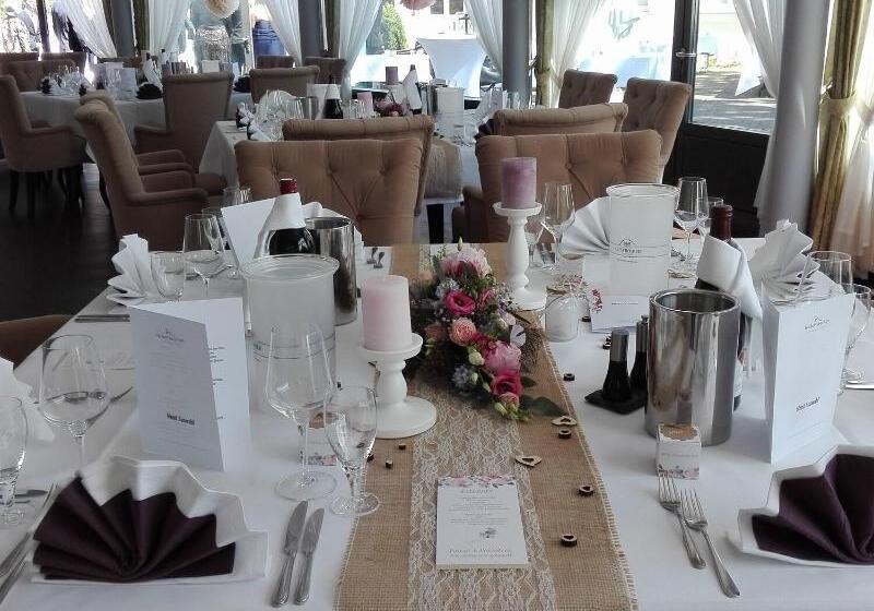 בית מלון כפרי Prinzenpalais Bad Doberan