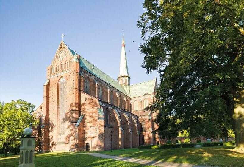 בית מלון כפרי Prinzenpalais Bad Doberan