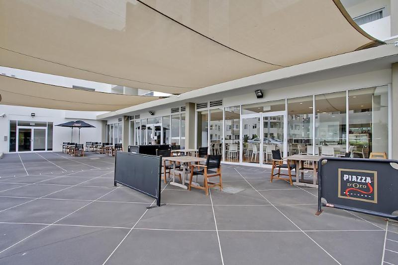 בית מלון כפרי Quality Suites Pioneer Sands