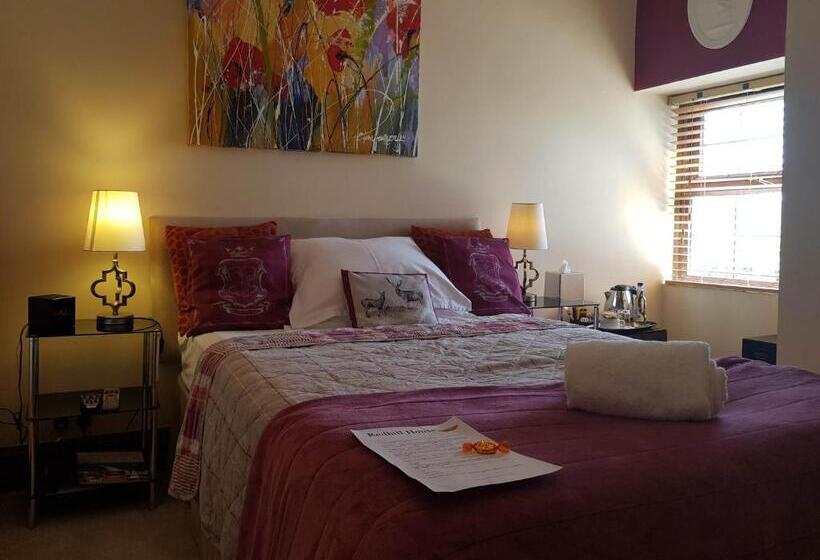 فندق Redhill House Brs Airport