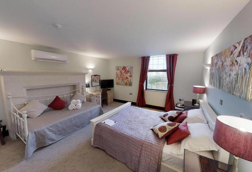 فندق Redhill House Brs Airport