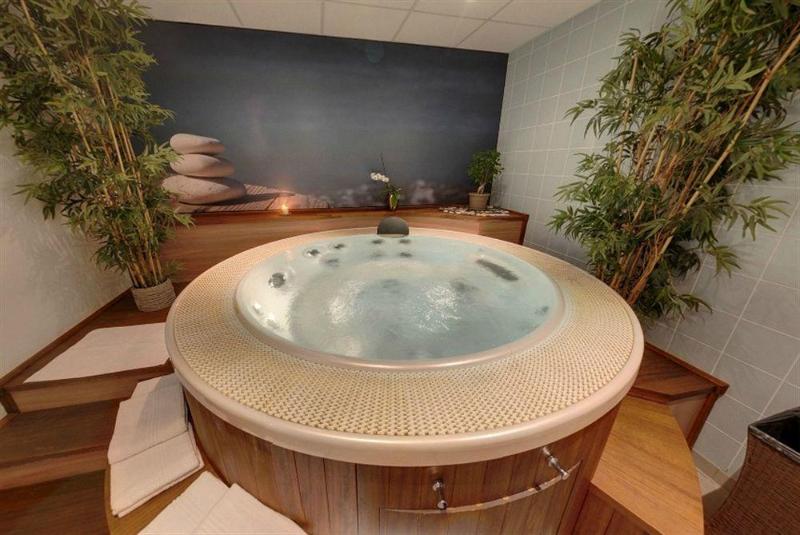 Отель Suite Home Apt Luberon