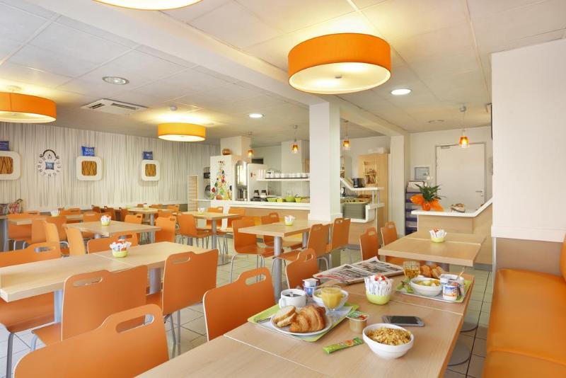 Отель Suite Home Apt Luberon