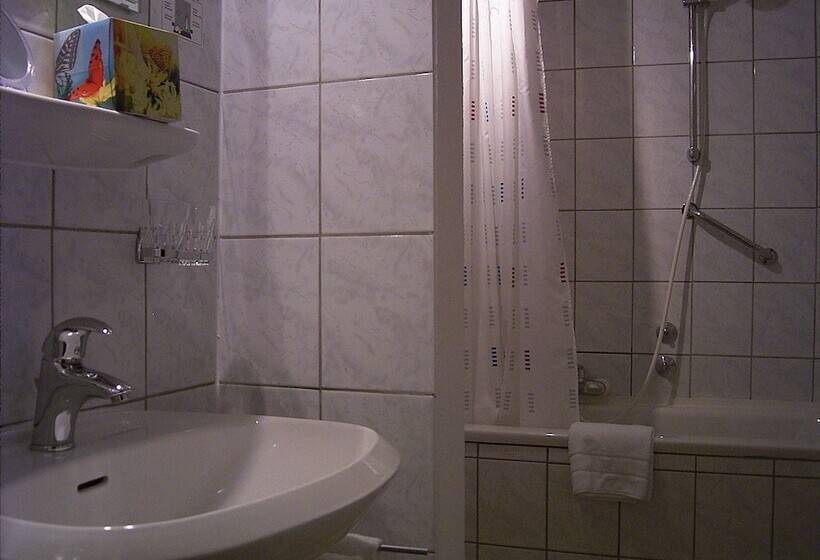 فندق Restaurant Bockshaut