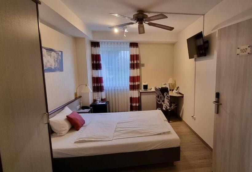 Отель Rhöner Land Garni Bed & Breakfast