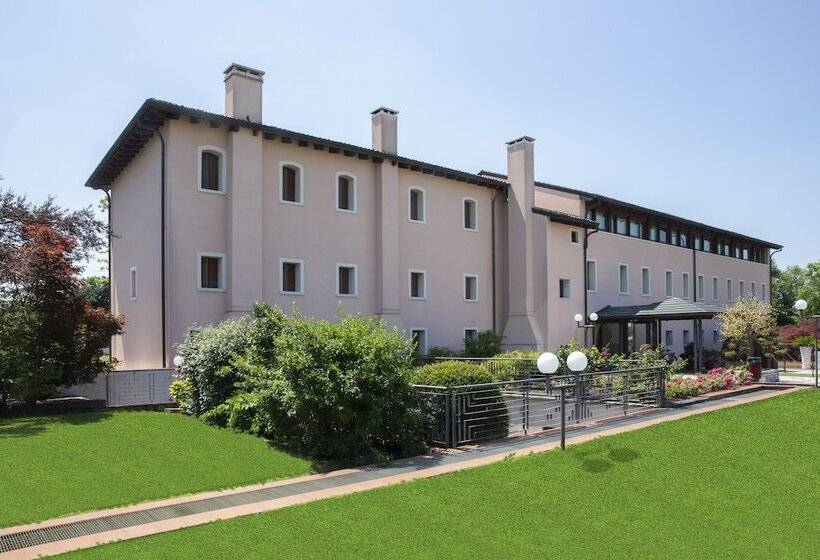 فندق Ristorante Fior