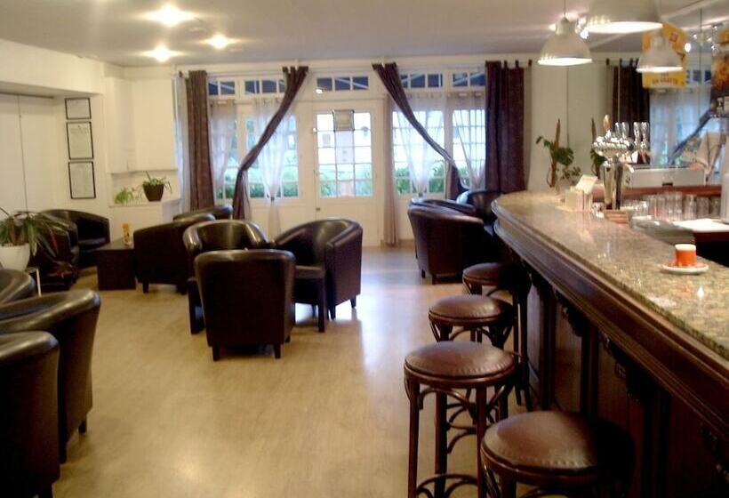 Brit Hotel Essentiel Pontivy Robic