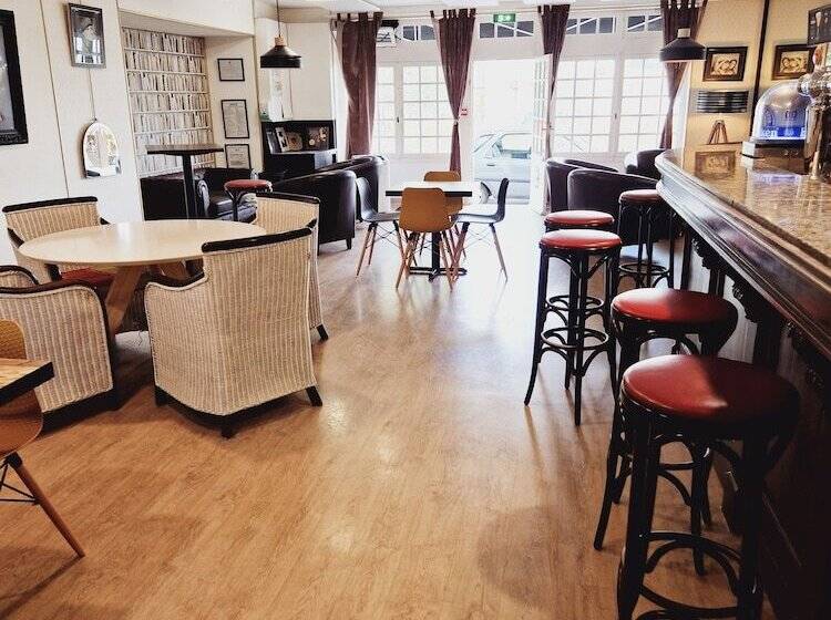 Brit Hotel Essentiel Pontivy Robic