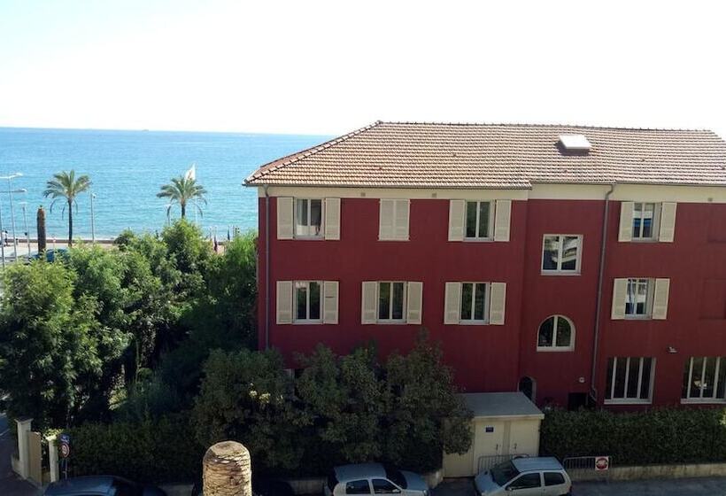 בית מלון כפרי Royalmar